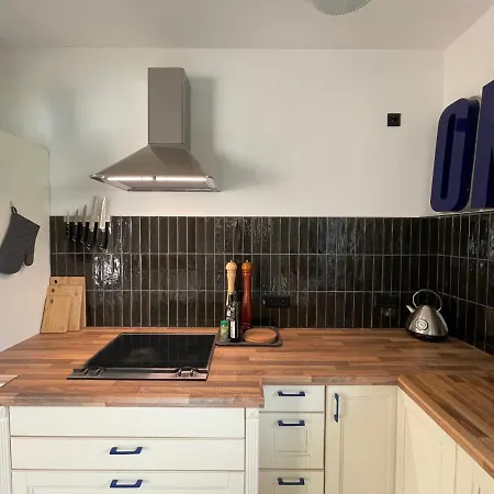 Ferienwohnung Dein Zuhause Auf Ruegen Putbus Exterior foto